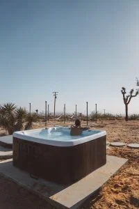 jacuzzi rigide
