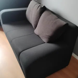 comment egayer un canape noir